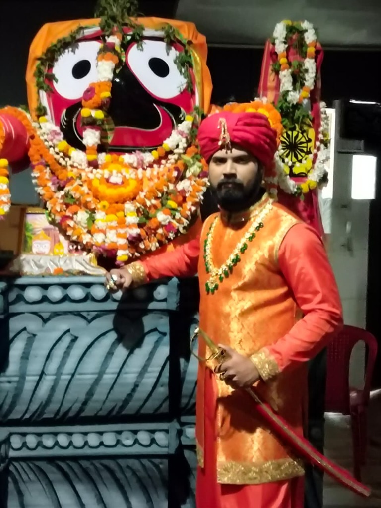 Gajapati King Ramachandra Deva II stage attire in Ahe Nila Shaila